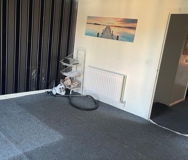 2 Bed Flat, Addington Way, LU4 - Photo 5