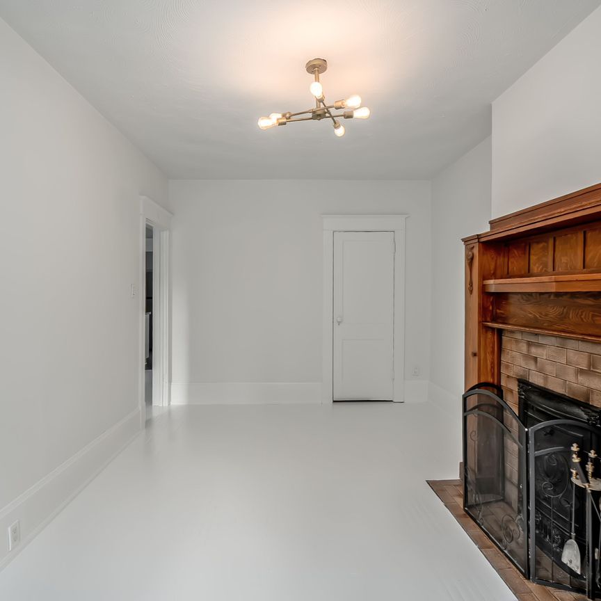 For Lease - 38 Browning Avenue Unit# Upper, Toronto, Ontario - Photo 1