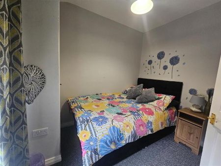 44 Beechmount Parade, Falls Road, Belfast, BT12 7LW - Photo 4