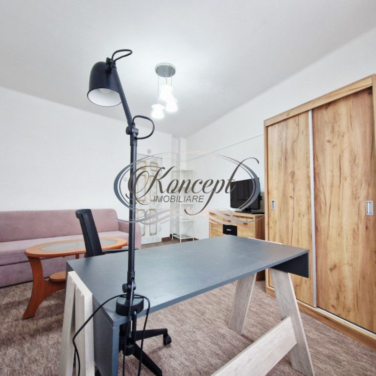 Apartament decomandat, zona Facultatii de Litere - Fotografie 1