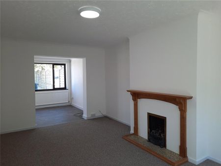 3 bedroom semi-detached house to rent - Photo 3