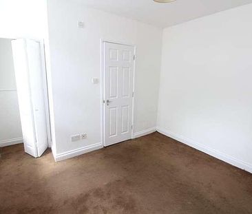 One Bedroom - Peak Place - Central Luton, LU1 - Photo 3