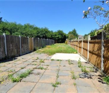 1 bedroom in a house share to rent - Photo 6