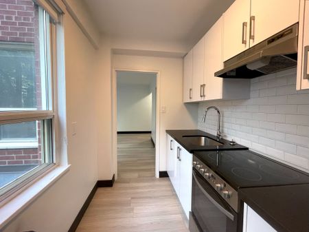 For Lease - 600 Eglinton Avenue Unit# 106, Toronto, Ontario - Photo 3