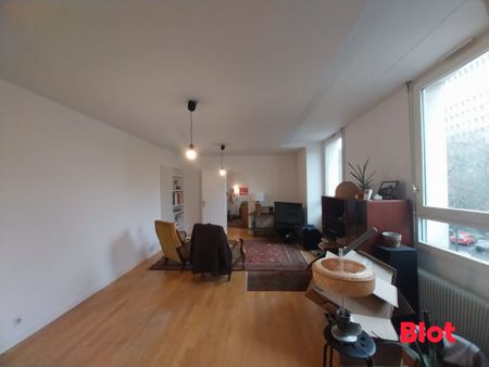 Location Appartement 4 pièces 86m² RENNES 35000 - Photo 2