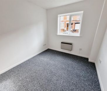 2 Bedroom Flat to Rent in Hampton House, Portland Road, Rushden, No... - Photo 2