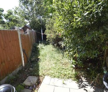 Grafton Road, Dagenham, RM8 - Photo 1