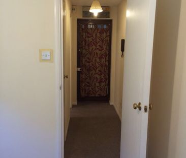 1 Bed Flat, Vicars Bridge Close, HA0 - Photo 5