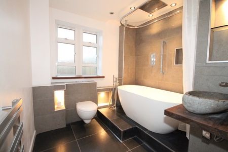 2 Bed Flat, Glazebrook Close, SE21 - Photo 5