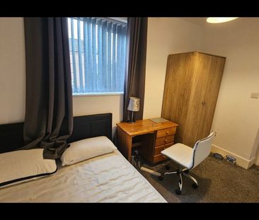 Room in a Shared House, Bishopthorpe Lane, BS10 - Photo 2