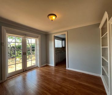 3 Bedroom Townhouse - Close To Everything! - Photo 1