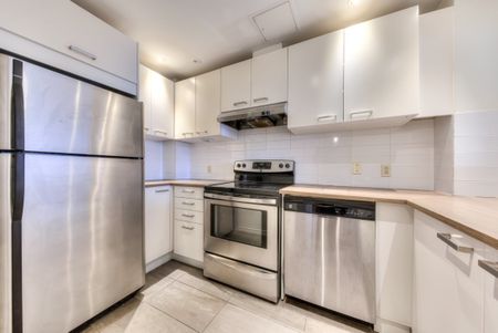 Appartement à louer - Photo 2