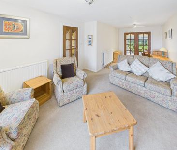 4 bedroom detached house to rent - Photo 4