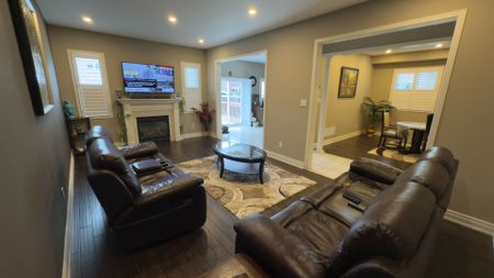 For Lease - 181 Jonas Millway Way, Whitchurch-Stouffville, Ontario - Photo 2