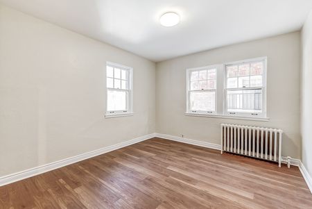 For Lease - 220 Millwood Road Unit# Main, Toronto, Ontario - Photo 3