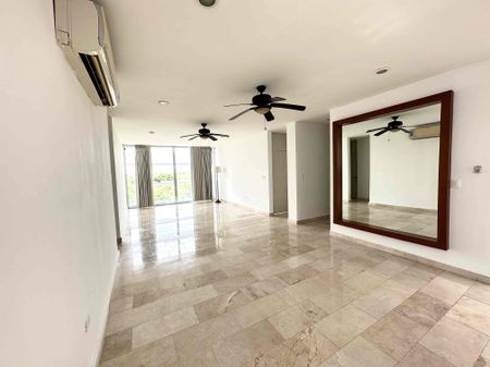 Penthouse en Algarrobos 64, con amenidades. - Photo 3