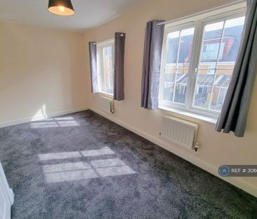 4 bedroom terraced house to rent - Photo 5