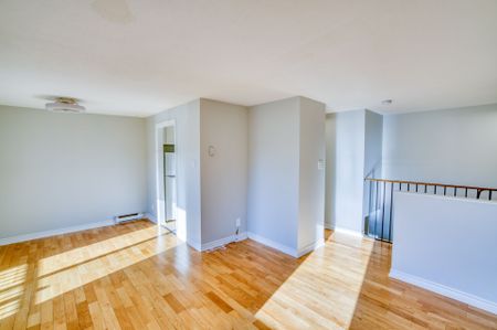 For Lease - 16 Sweetbriar Circle Unit# 1, Barrhaven, Ontario - Photo 4