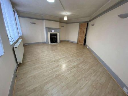 Longbridge Road, Dagenham, RM8 - Photo 2