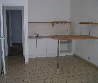 Un appartement comprenant 1 salon avec coin cuisine, 1 chambre, 1 S... - Photo 2