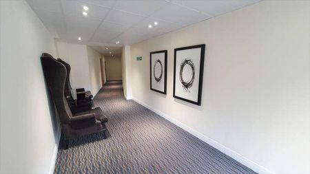 Royal Engineers Way, Mill Hill, NW7 - Photo 2