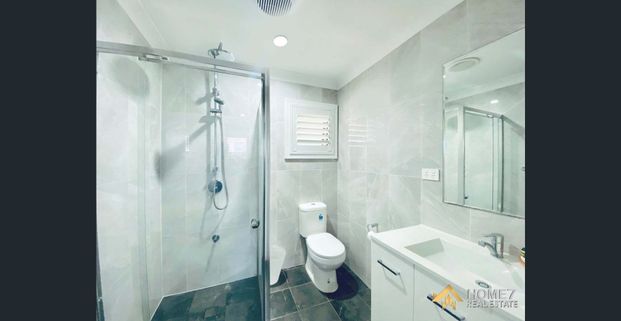 Stylish 2-Bedroom Granny Flat for Rent in Ingleburn. - Photo 1