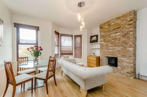 Chestnut Road, Raynes, SW20 - Photo 1