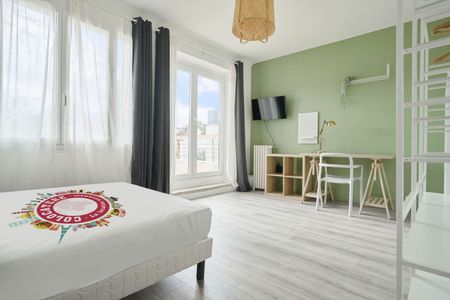 COLOMBES Roommate 17 Bedrooms at Colombes - Photo 2