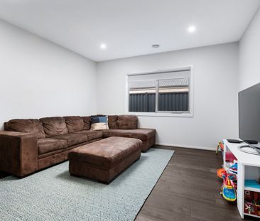 181 Dyson Drive, Alfredton - Photo 2