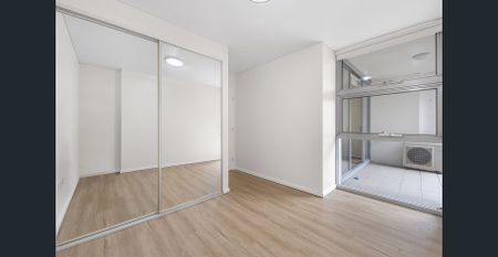 2 Bedroom Apartment - 25% below market rent - Photo 2