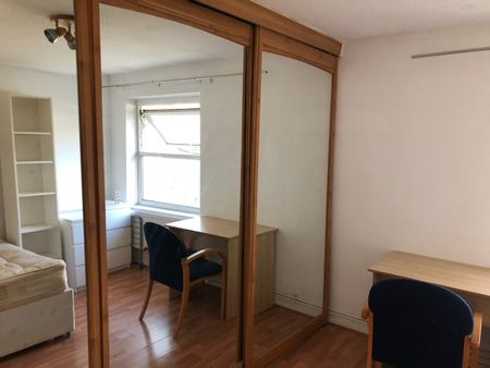 3 Bed Terraced House, Benwick Close, SE16 - Photo 4