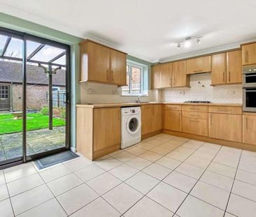 Marshcroft Lane, Tring, HP23 - Photo 3