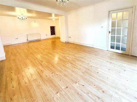 3 bedroom terraced house to rent - Photo 5
