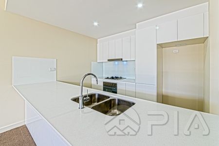 Modern North-facing 2-bedrooms + study Apartment with 2 Balconies on 5th floor!!! - Photo 4