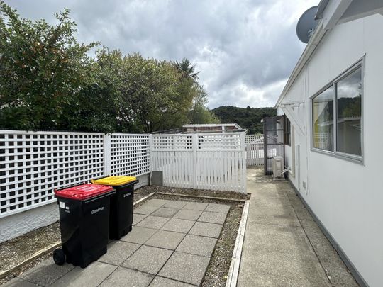 1 Bedroom Unit - Waikawa Road - Photo 1