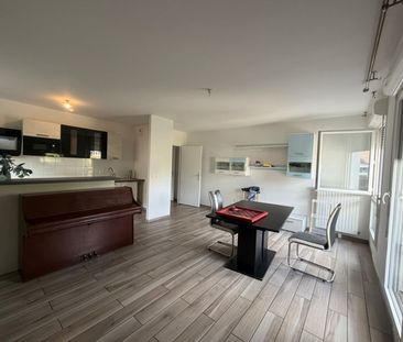 Location Appartement 4 pièces 83m² - Photo 2