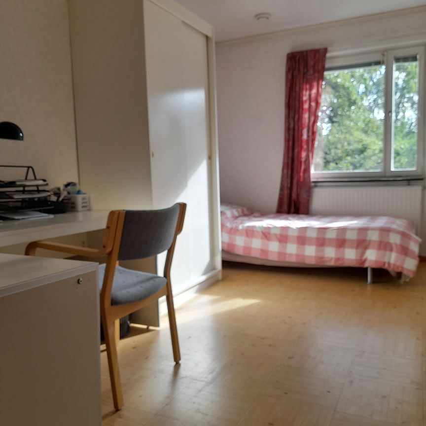Stävholmsgränd, Skärholmen - Photo 1