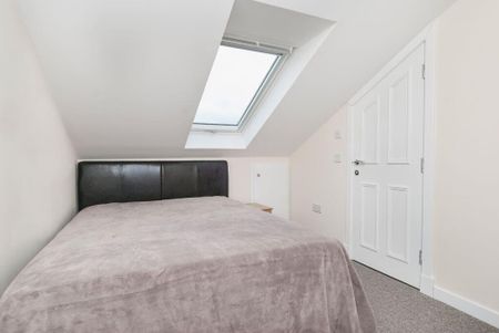 8 bedroom flat share to rent - Photo 2