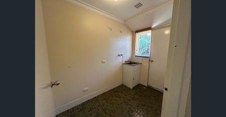 Neat & Tidy Duplex Located in Quiet Location & Great School Zones!!! - Photo 4