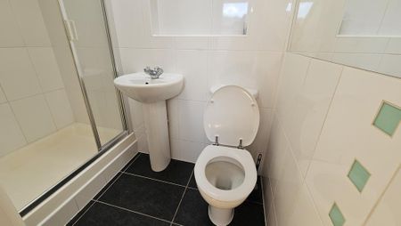 1 bedroom bedsit to rent - Photo 3