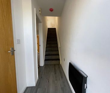 2 Bed House - Photo 5