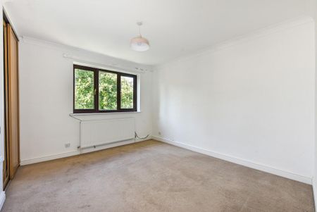 2 bedroom end of terrace house to rent - Photo 3