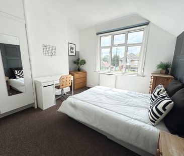 Room in a Shared House, Langhorn Road, SO16 - Photo 5
