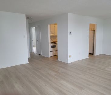 For Lease - 2 Orchard Heights Boulevard Unit# 206, Aurora, Ontario - Photo 6