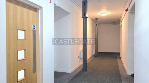 1 bedroom ground floor flat to rent - Photo 1