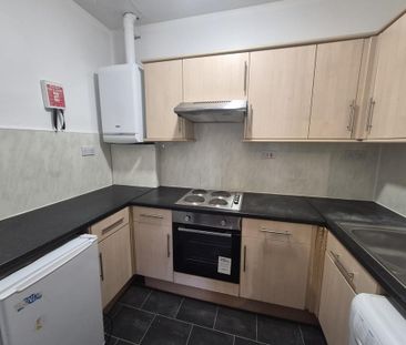 2 bedroom flat to rent - Photo 5