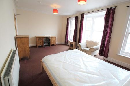 4 bedroom apartment to rent - Photo 5