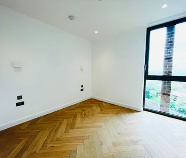 3 Bed Flat, Josephine House, NW10 - Photo 4