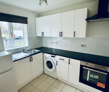 Newly Renovated One Bedroom Flat Near City Centre & Transport Links - Photo 4