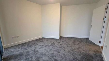 Flat, Green Lane, London, SW16 - Photo 2